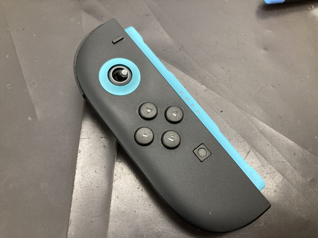 スティックが折れたジョイコン