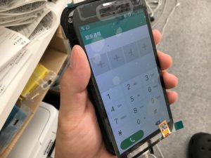 パーツを一時的に交換してデータ移行中のGalaxy S5 active(SC-02G)