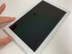 液晶画面に何も表示されなくなってしまったXperia Z4 Tablet(SO-05G)