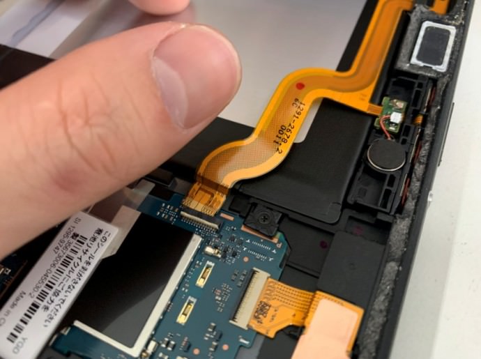 電源ボタンを押しても反応しないXperia Z4 Tablet(SO-05G)