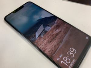 基板洗浄で電源が入るようになったHUAWEI Nova3