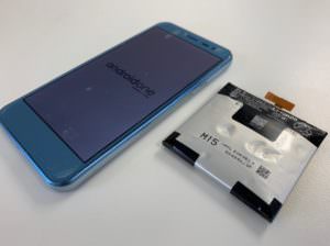 内蔵バッテリー交換作業完了後のAndroid One(507SH)