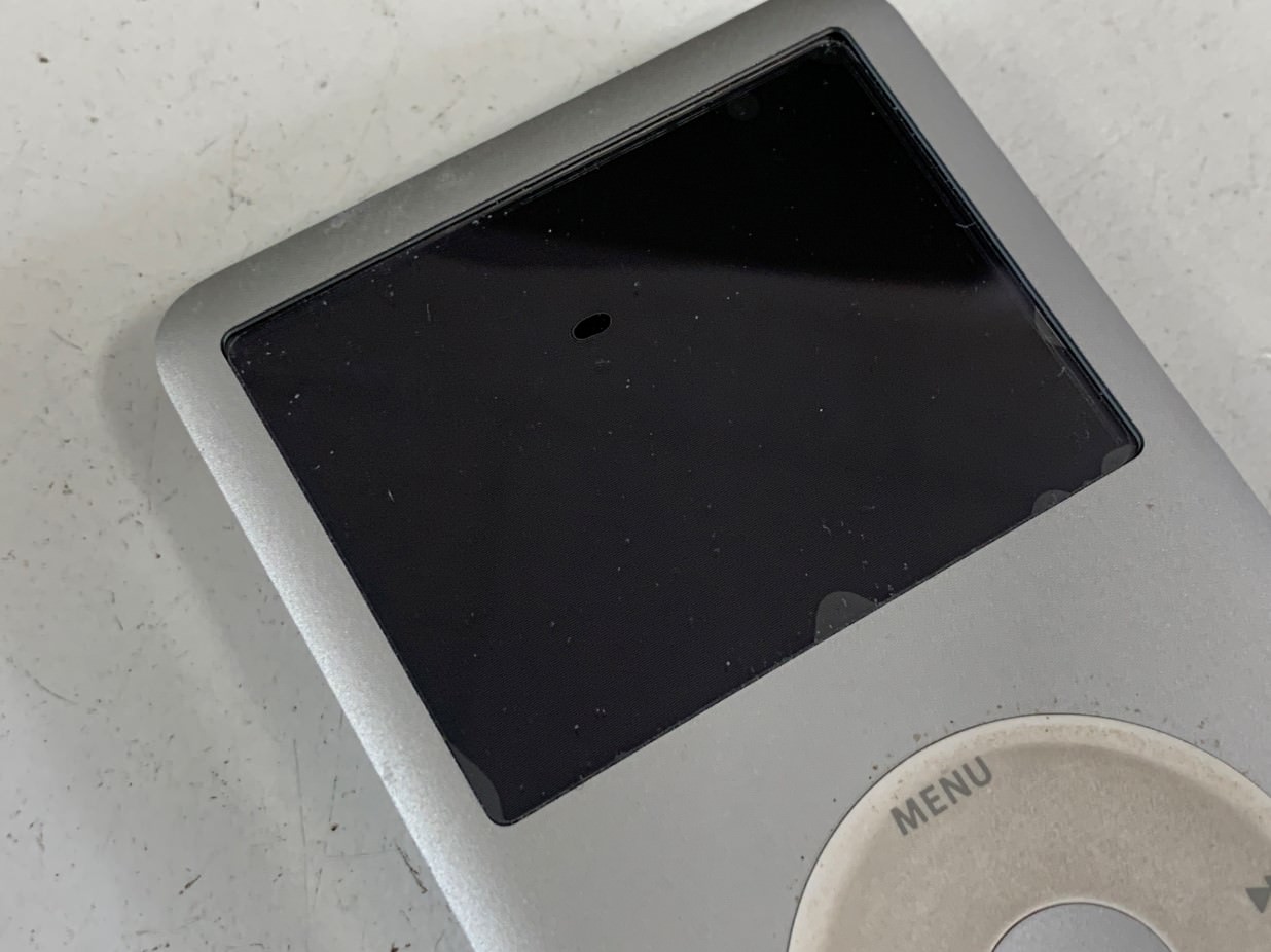 バッテリーが膨張したiPod Classic