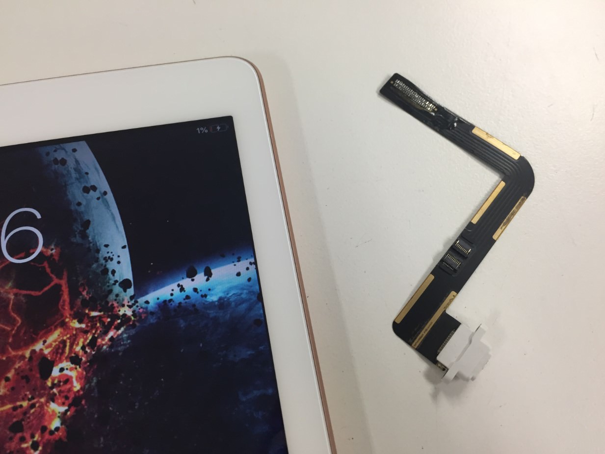 ドックコネクタ交換で充電されるよう改善したiPad 第6世代