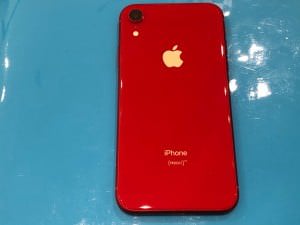 iPhoneXR液晶表示がおかしくなった②