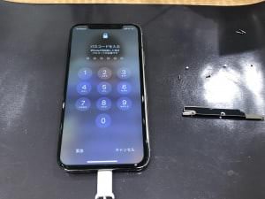 突然電源が入らなくなったiPhoneX