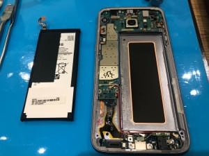 GalaxyS7バッテリー交換⑤