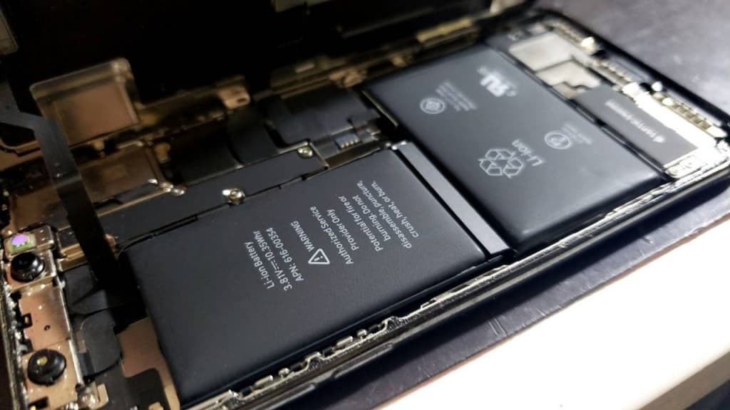 バッテリー膨張X