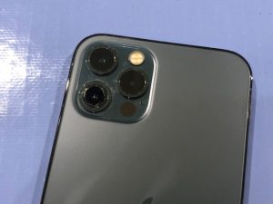 iPhone 12 Proカメラレンズ割れ