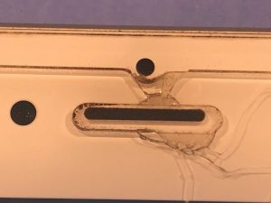 iPhone イヤースピーカー 詰まり