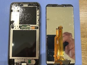 AQUOS sense2バッテリー交換工程1