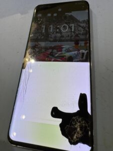 Galaxy S20 画面修理 キャリアと修理店の比較