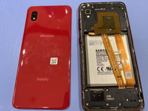Galaxy A20 バッテリー交換1