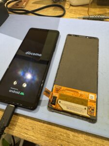  Xperia 10 II 画面修理