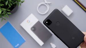 Google Pixel バッテリー交換の様子