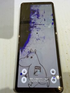 Xperia 10 IV 落下の衝撃で液晶が故障してしまった端末