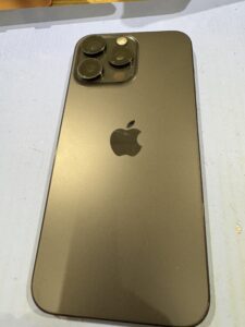 iPhone 15 Pro Max 画面修理