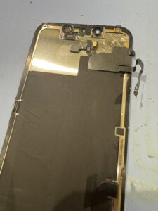 iPhone 13 画面修理工程
