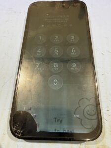 iPhone 15画面故障 1