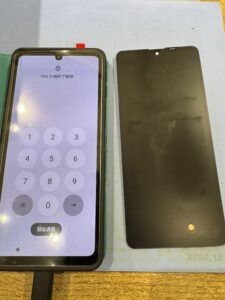 AQUOS Sense 8 画面修理 ビフォーアフター