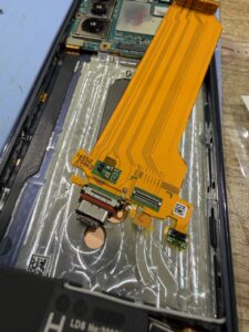 Xperia 5 IIドック取り外し