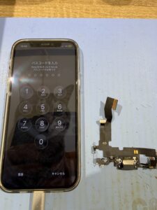 iPhone 12 Pro充電口交換ビフォーアフター
