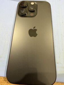 iPhone 16 Pro背面