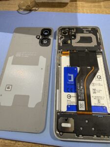 Galaxy A25 背面分解