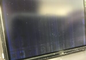 修理前　ノイズが表示されてしまう3DSの下画面