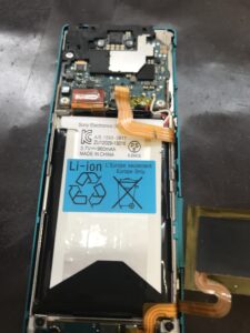 基板とバッテリー