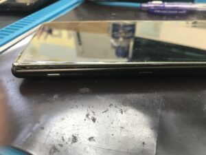 画面浮きの様子