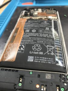 Xiaomi Redmi 9Tの膨張したBTの様子