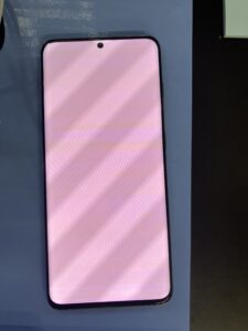 画面が真っ白な状態のGalaxy A21