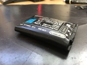 膨張した3DSのバッテリー