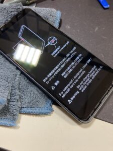 AQUOS sense3basicの修理中