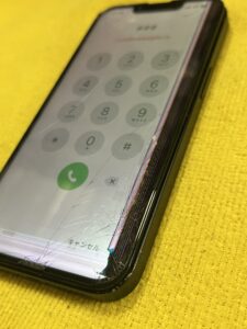 枚方市からiPhone画面交換にてご来店