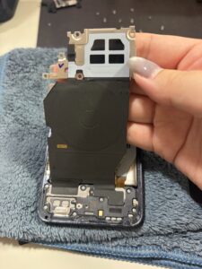 Galaxy S22修理中
