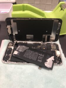 バッテリー交換後のiPhone SE2