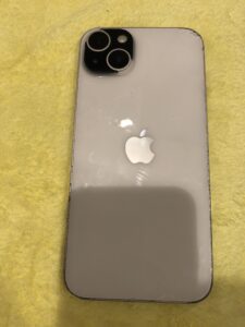 iPhone背面割れ