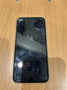 ハーフサイズのガラスフィルム