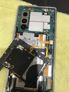 Xperia５Ⅲの修理中