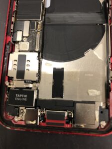 iPhone13miniの修理中