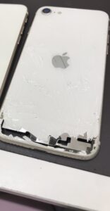 iPhoneSE3の修理前