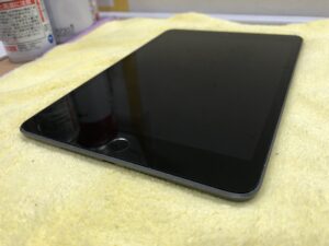 ガラスコーティング施工後のiPad