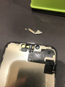 iPhone14の修理中