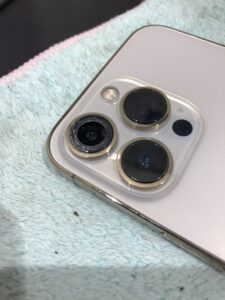 iPhoneカメラレンズ割れ