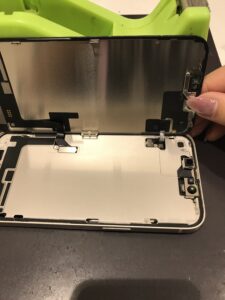 iPhone14の修理中