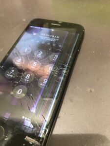 iPhoneSE3の修理前