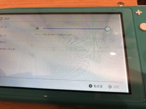 液晶に線が入ってしまったSwitch lite