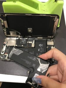 水没端末の修理中